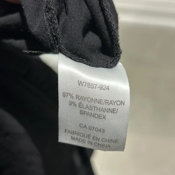 Mercer & Madison Elegant Black Top - Picture 5 of 5